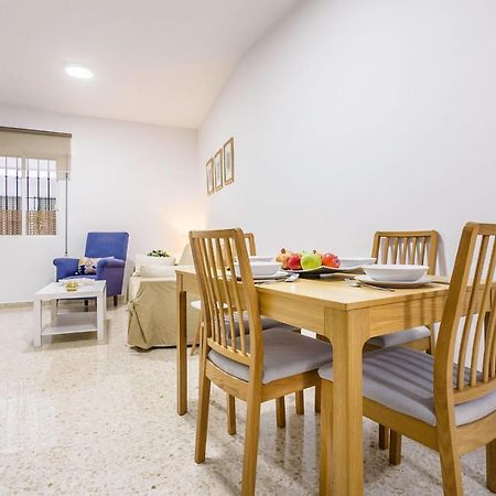 Apartamentos Sta Maria La Blanca Севилья Экстерьер фото