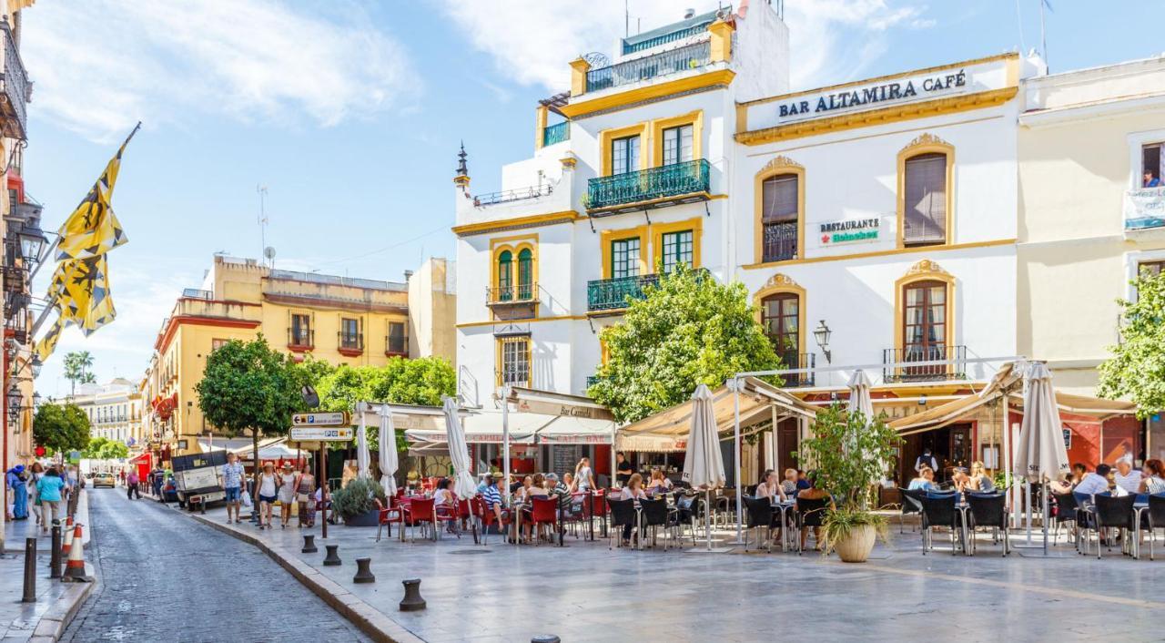 Apartamentos Sta Maria La Blanca Севилья Экстерьер фото
