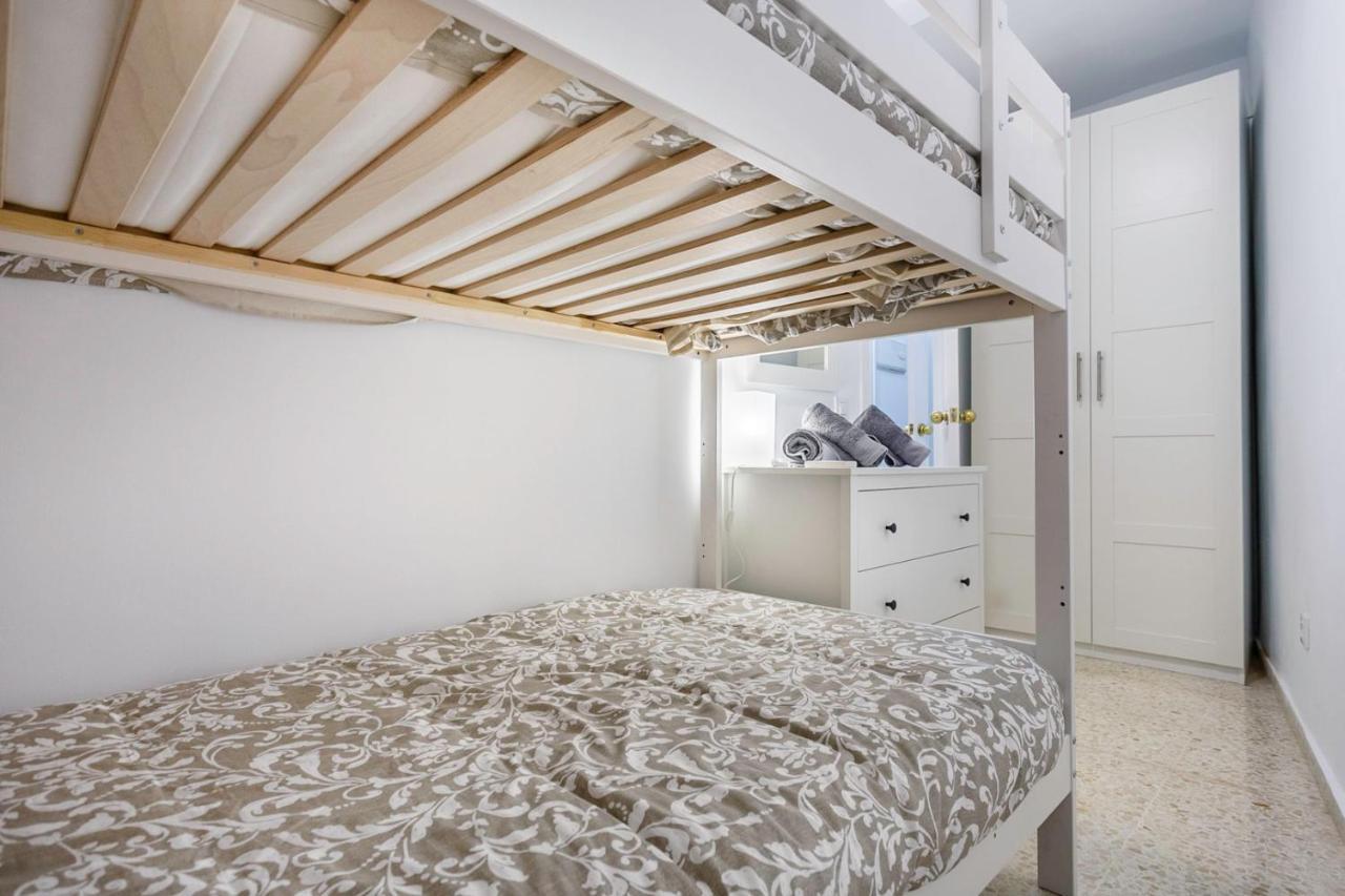 Apartamentos Sta Maria La Blanca Севилья Экстерьер фото
